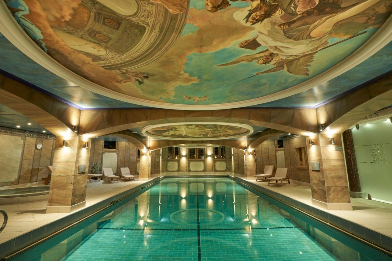 Hydro Self Catering *
